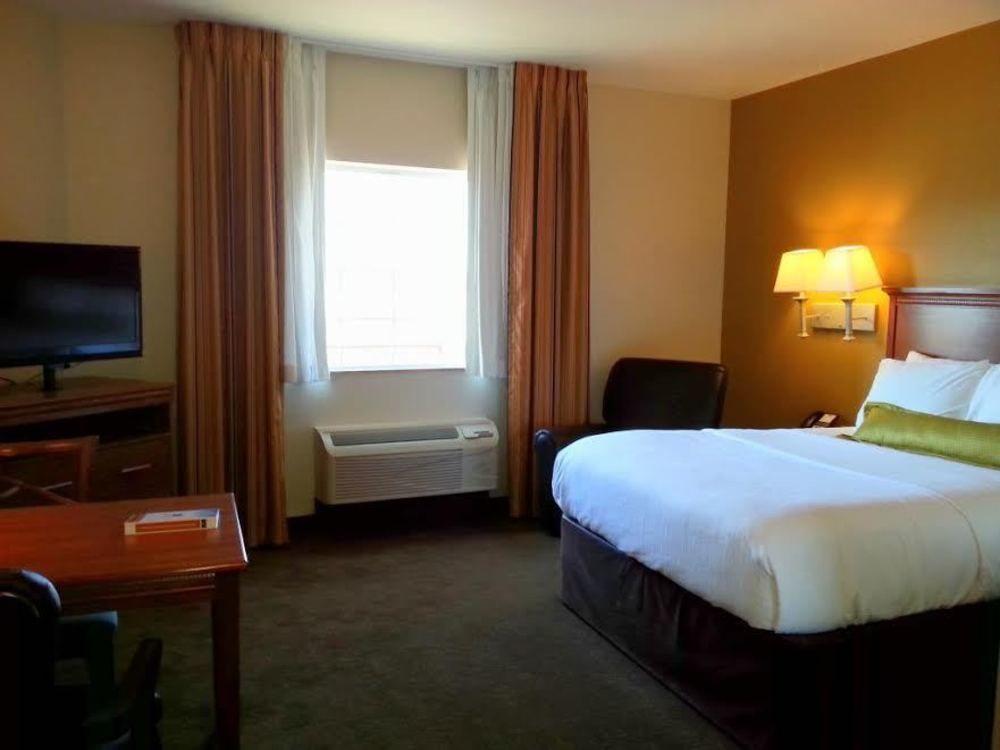 Candlewood By Ihg Hotel 2*