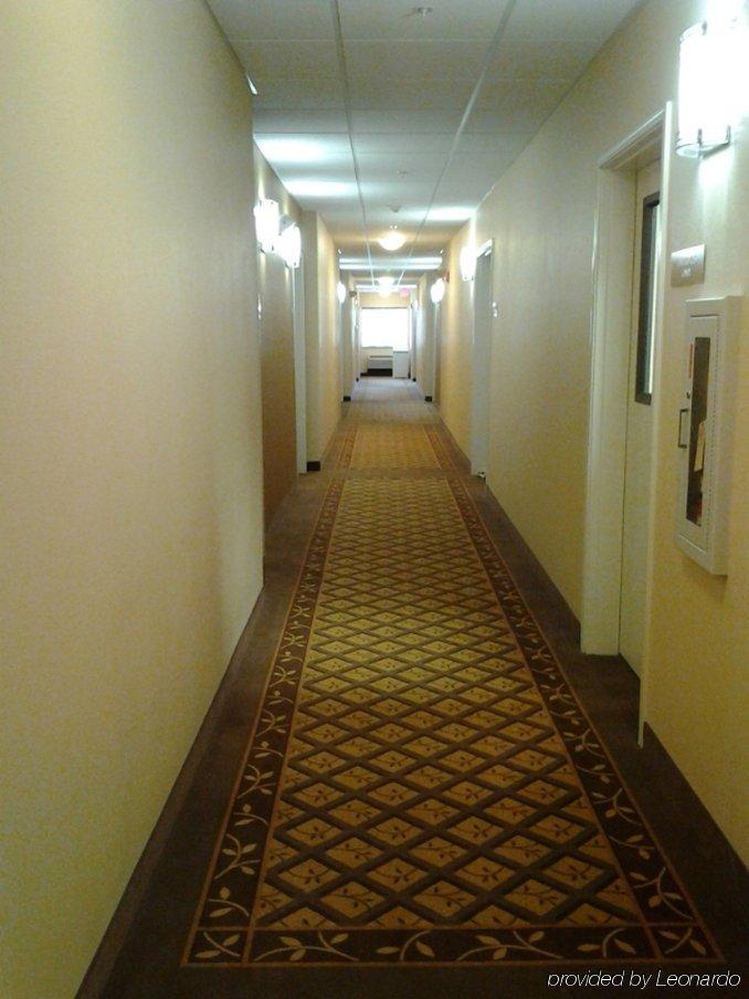 Hotel Candlewood By Ihg 2*
